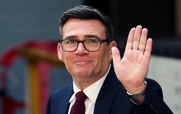 İNGİLTERE’DE YENİ BAŞBAKAN ANDY BURNHAM OLDU