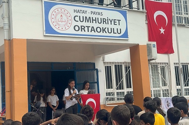 PAYAS CUMHURİYET ORTAOKULU’NDA ATATÜRK BÜSTÜ AÇILDI