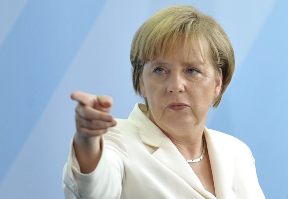 MERKEL’DEN ALMANYA’DAKİ TÜRKLERE TEPKİ!