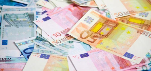 Çöpten 10 bin Euro çıktı!