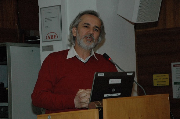 PROF. DR. BÜLENT ÖZDEMİR: ”TARİH HURAFELERDEN TEMİZLENMELİDİR”