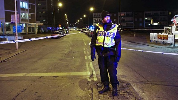 MALMÖ’DE SON ÜÇ GÜNDE ÜÇ EL BOMBASI PATLATILDI