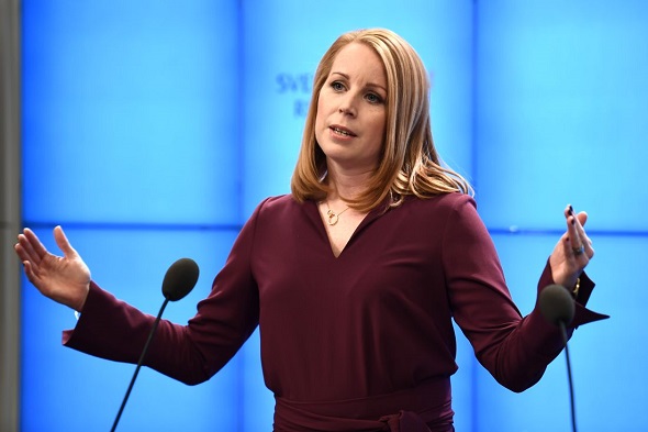 İSVEÇ’TE HÜKÜMET KURMA GÖREVİ ANNİE LÖÖF’E VERİLDİ