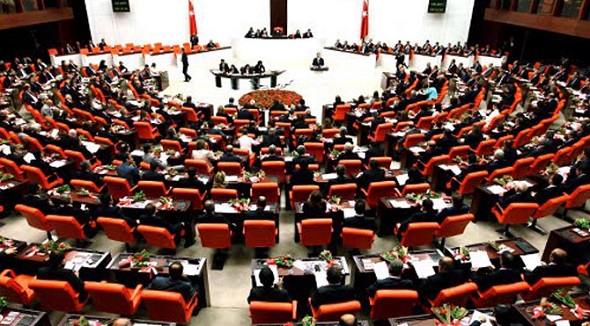 MECLİS’TE AKP SHOWU