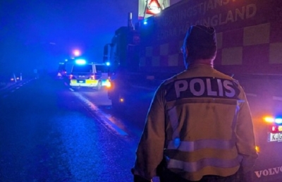 BOLLNÄS’TEKİ FECİ TRAFİK KAZASINDA İKİ GENÇ KADIN ÖLDÜ