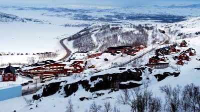 ÇIĞ ALTINDAN KALANLAR KURTARILDI