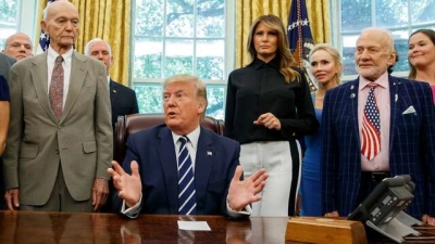 DONALD TRUMP DANİMARKA ZİYARETİNDEN VAZGEÇTİ