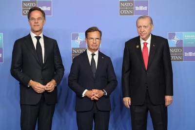 ERDOĞAN DÜNYA LİDERLERİNE TABANCA HEDİYE ETTİ
