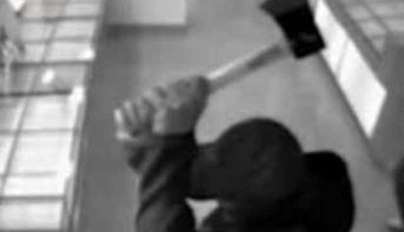 Alvik Temel Eğitim Okulu’nda baltalı, coplu saldırı