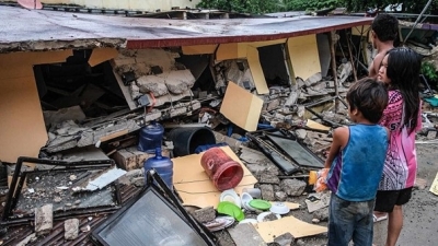 FİLİPİNLER’DE 6,9 ŞİDDETİNDE DEPREM OLDU