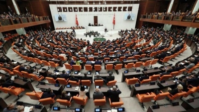 GAZİ MECLİS’TE MEYDAN OKUMA