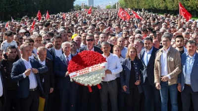 ÖZGÜR ÖZEL’İN ANKARA GÜVEN PARK MİTİNGİNE ON BİNLERCE KİŞİ KATILDI