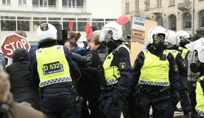 STOCKHOLM, GÖTEBORG VE MALMÖ’DE KORONA PROTESTOLARI